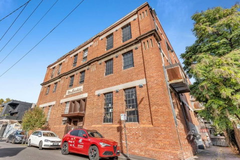 Rooftop Warehouse In Fitzroy - Food Delivery Shop 2
