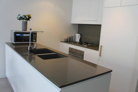 Roomy One Bedroom Plus Extra Bed - Food Delivery Shop 2
