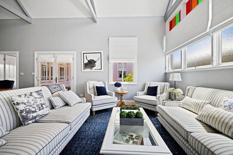 RoseBerne Cottage - Food Delivery Shop 2