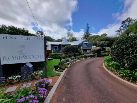 Rosewood Guesthouse - Food Delivery Shop 0
