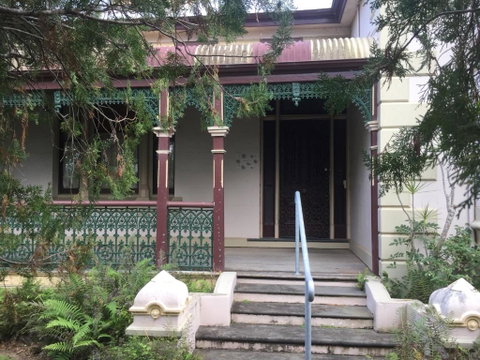 Rosslyn - Food Delivery Shop 3