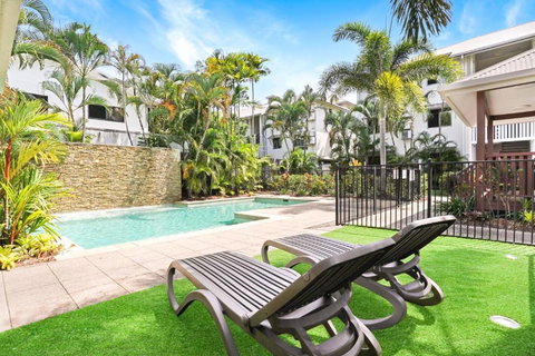 Royal Pavilions 8 - Food Delivery Shop 1