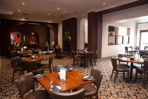 Royal Hotel Singleton - Food Delivery Shop 2
