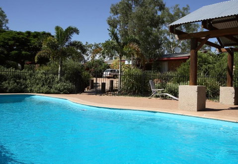 Rubyvale Motel & Holiday Units - An Adults Only Getaway - Food Delivery Shop 1