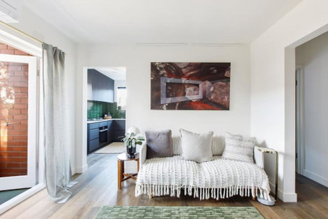 Sage Haven - Laidback St Kilda Beach Living - Food Delivery Shop 0