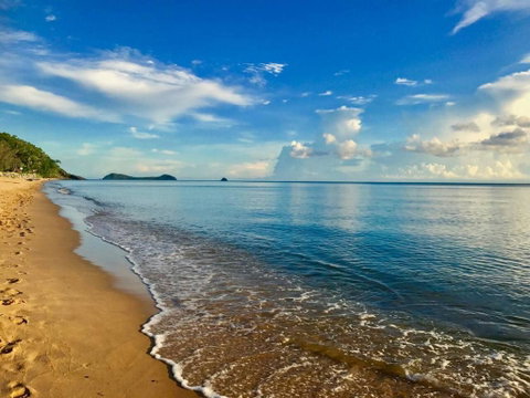 Salt & Sand - Tropical Oasis Footsteps To Beach - Food Delivery Shop 3