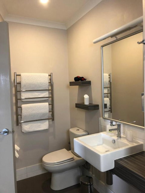 Saltair Luxury Accommodation - Adults Only - Food Delivery Shop 3
