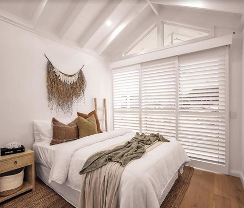 SALTY PALMS On HENLEY -THREE - Food Delivery Shop 0