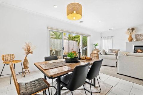 Salty Sage Beach House - Food Delivery Shop 2