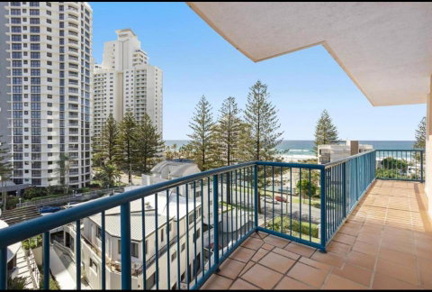 San Mateo On Broadbeach - Food Delivery Shop 3