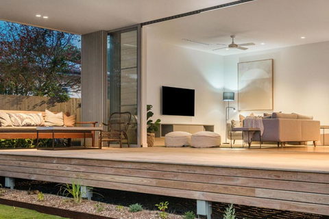 Sanctuary On Browning - Pet Food Australia 2