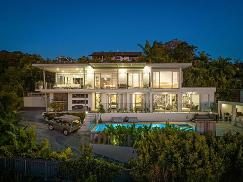 Sanctuary Spaces - Sundowner - Pet Food Australia 0