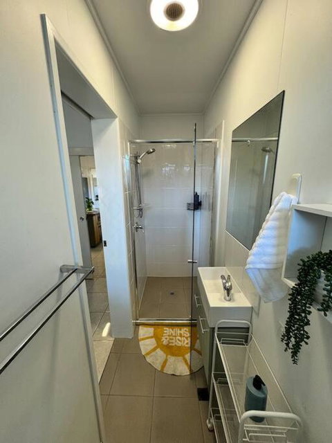 Sand Bars - Spacious, Beach, Pets - Food Delivery Shop 1