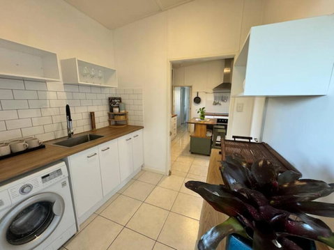 Sand Bars - Spacious, Beach, Pets - Food Delivery Shop 3