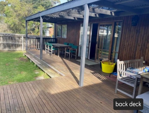 Sanders Beach House - Food Delivery Shop 1