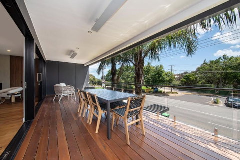 Sandringham Sunshine Escape - Food Delivery Shop 1