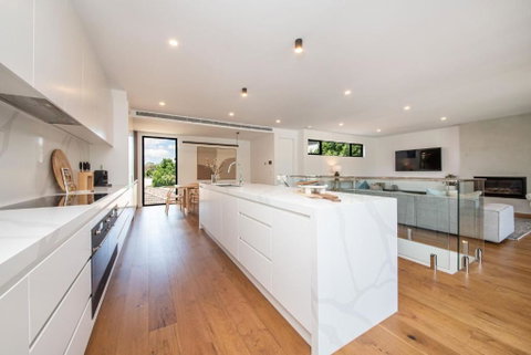 Sandringham Sunshine Escape - Food Delivery Shop 3
