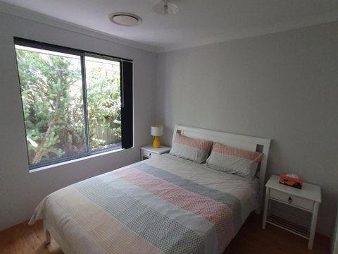 Sandalwood Guest Room - Food Delivery Shop 2