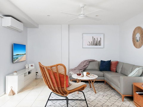 Sandcastle Shores - Food Delivery Shop 1