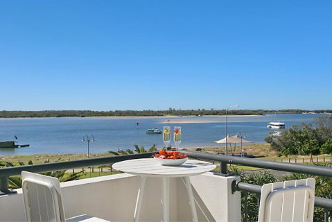 Sandcastles On The Broadwater - Food Delivery Shop 0