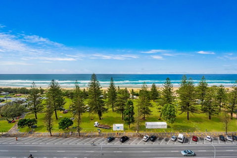 Sandpiper Broadbeach - Food Delivery Shop 0