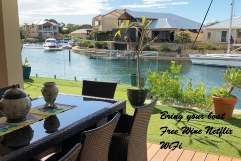 Sandpiper Island Tranquil Waterfront Views & Jetty - Food Delivery Shop 0
