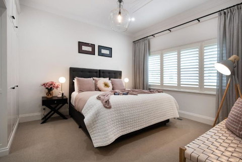 Sandringham - Food Delivery Shop 1