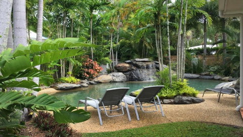 Sandwater Port Douglas - Food Delivery Shop 3