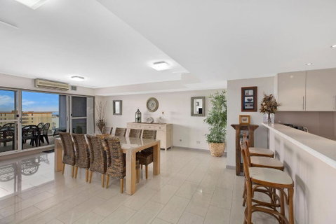 Sandy Cove Apartment The Entrance 48a - Food Delivery Shop 2