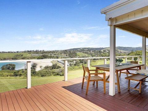 Beachview - Walking Track Straight Down To The Beach - Food Delivery Shop 0