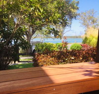 Beautiful Maroochy River Villa - Food Delivery Shop