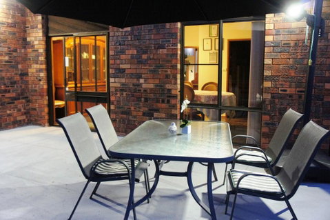 Bed And Breakfast At Kiama - Food Delivery Shop 2