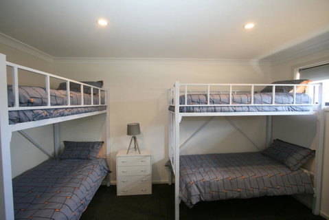 Bedrock - 11 Twynam Street, Jindabyne - Food Delivery Shop 2