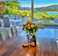 Bella Vista East 3 Luxury Ocean Views Large Flat Grassed Area And Buggy - Food Delivery Shop