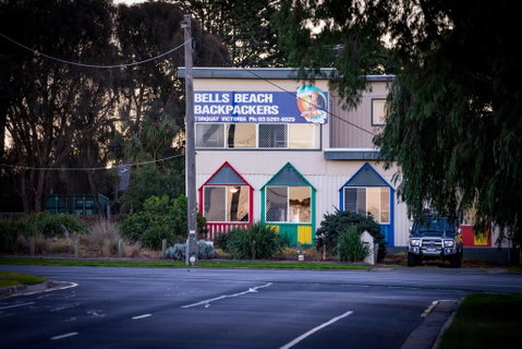 Bells Beach Backpackers - Food Delivery Shop 2