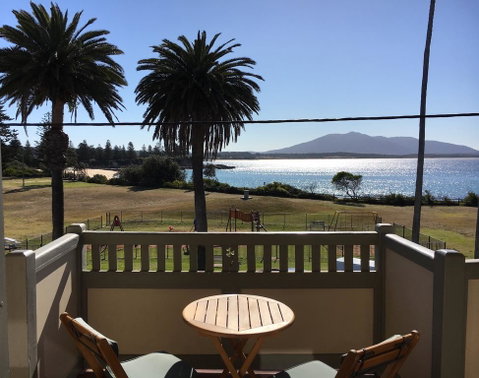 Bermagui Beach Hotel - Food Delivery Shop 0