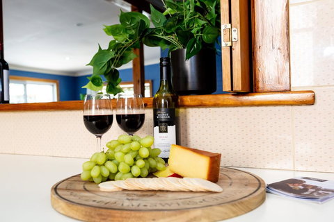 Best Central House - SLEEPS 11 !! - Food Delivery Shop 3