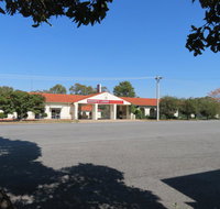 Bishops Lodge Narrandera - Food Delivery Shop