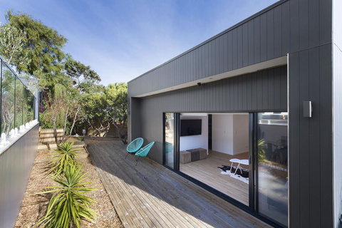 Blairgowrie Oasis Luxury Retreat With Spa,pool, Fireplace, Golf Putting Green - Food Delivery Shop 2