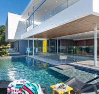 Bluey's Beach House - 5 Bedroom - Food Delivery Shop