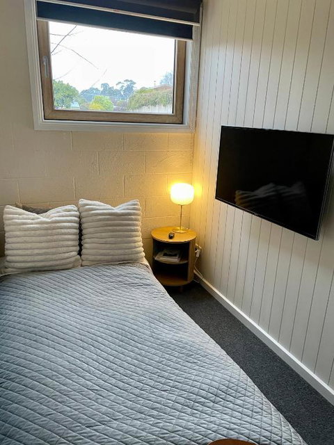 White Rabbit Mountain Guest House - Food Delivery Shop 1