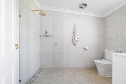 Wisteria Cottage Rylstone - Food Delivery Shop 1