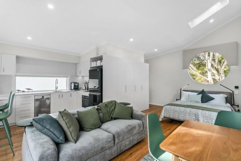 WILL56 - Gumtree Studio - Food Delivery Shop 0