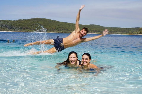 Pippies 3 Days 2 Nights Fraser Island Tour - Food Delivery Shop 0