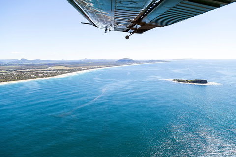 Deluxe Seaplane Tour Noosa To Glasshouse Adventure For 2 With Photobook - Pet Food Australia 5