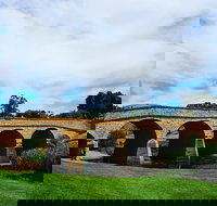 Tasmania 6 Day 'Tour in Circle' - Pet Food Australia