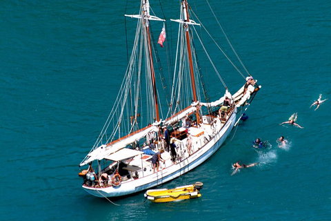 Whitehaven Beach Sailing And Snorkeling Cruise - Food Delivery Shop 3