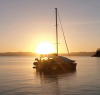 2-Night Whitsunday Islands All-Inclusive Sailing Tour from Airlie Beach - Food Delivery Shop