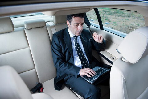 Private Gold Coast Airport Departure Transfer - Pet Food Australia 4