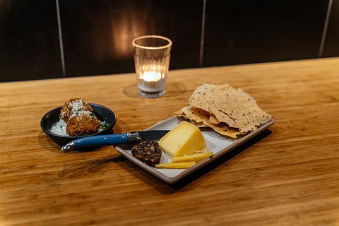 The Flavors Of Perth: Fremantle Wine & Bites Private Tour - Food Delivery Shop 4